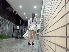 02A2223-Mature wife fucked in apartment elevator