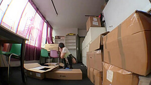 06013 Nasty female boss