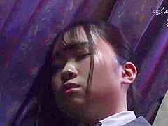 06A0524-A JK who is attacked by a molester on a night bus and feels unable to make a sound