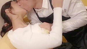 08153, Married woman x cheating