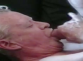 2 Grandpas play and cum
