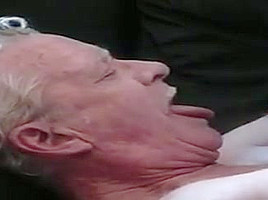 2 Grandpas play and cum