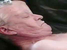2 Grandpas play and cum