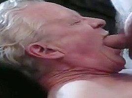 2 Grandpas play and cum