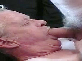 2 Grandpas play and cum