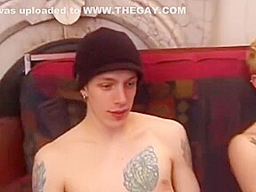 2 skaters jerking together - defiant