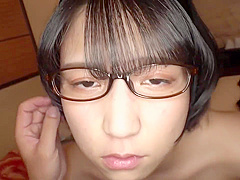 あみ(25)アプリでsex相手を探す巨乳メガネ女子 (柏木あみ)