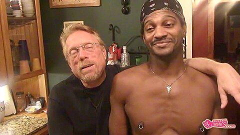 A Big Black Cock For His Hole - Bo, Jay Evil & Timmy Pighole - FistingTwinks