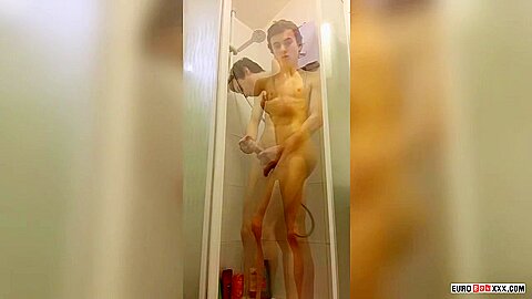 A Big Wet Uncut Twink Cock! - Harry Alexander