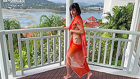 Aaliyah Yasin In Wants To Go On Holiday With You