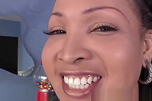 Alluring nubian shemale cums after tugging