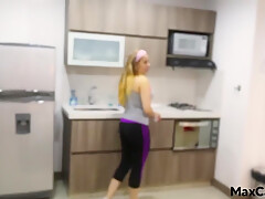 Amateur Blonde Vanessa