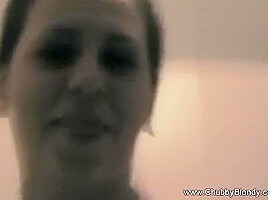 Amateur Italiano Housewife Masturbater Dildo Experience