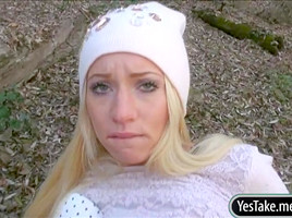 Amateur blondie Czech girl Kiara banged in exchange for money
