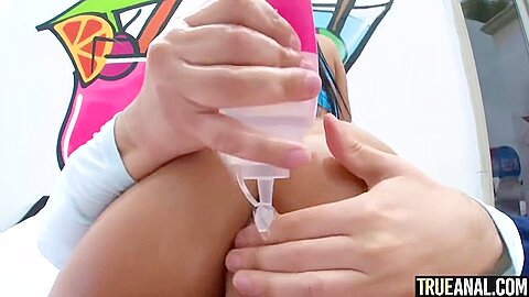 Anal Newbie Gia Vendetti Sodomized On Cam
