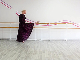 Anna Sigarga with gymnastics never seen before