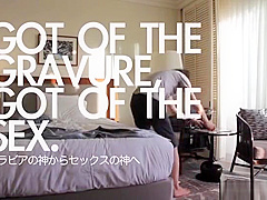Arousing Japanese milf, Yuki Kami enjoys some solo pussy time