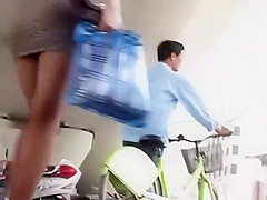Asian babe inspected while she waits