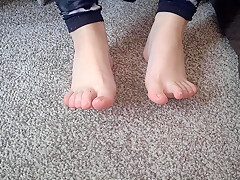 Asmr Foot Moisturising Routine (cream + Whispers)