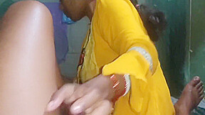 Aunty Ki Aapna Lund Chusaya Bedroom Me