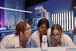 Avery Jane - 3 Trandroids Are Sexually On The Loose 6 Min