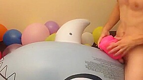 Balloons & inflatable pool toys humping orgasm