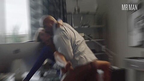 Battle of the Bulge: Dwayne The Rock Johnson vs  Jason Momoa - Mr Man