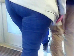 Big Booty Pocketless Jeans Ass