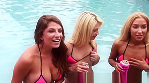 Bikini teen 18+ sucks for cum