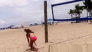 Bikini teen 18+ sucks for cum