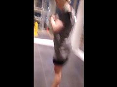 Blonde Milf with great legs & pretty feet in heels 