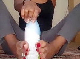 Bri oiled Feet Soles 2