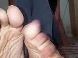 Bri oiled Feet Soles 2