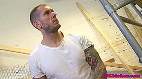 Brit workmen get some group action going
