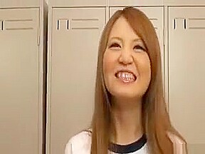 Bubbly Sakamoto Hikari Teases The Cameras