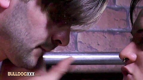BullDogXXX com - Twink In Charge