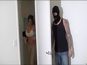 Burglar buttons cycatke