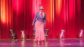 Burlesque Strip SHOW 125 Coco Lectric Nude Viva