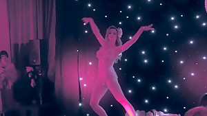 Burlesque Strip SHOW 29 Miss Indigo Blue Nude