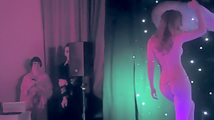 Burlesque Strip SHOW 29 Miss Indigo Blue Nude