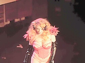Burlesque strip beauty