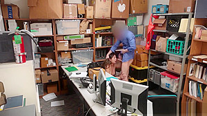 Busted Teenage Shoplifter Spreads Her Vagina For LP Officer
