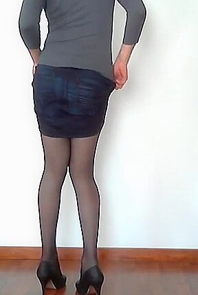 CD - strip sexy mini skirt stockings