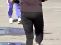 Candid ass of the amateur mature is on my 08n