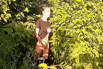 Candy S - Risky Public Female Masturbation In Nature - Lesbian
