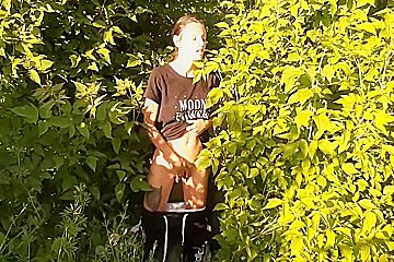 Candy S - Risky Public Female Masturbation In Nature - Lesbian