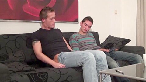 Casting in Brussels by Julien Welman - CrunchBoy