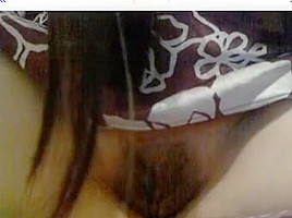 Charming Oriental Camgirl Uses Her Fingers To Make Her Puss