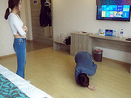 Chinese ballbust in tight jeans
