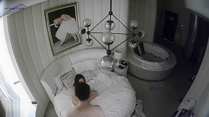 Chinese couple in hotel 3